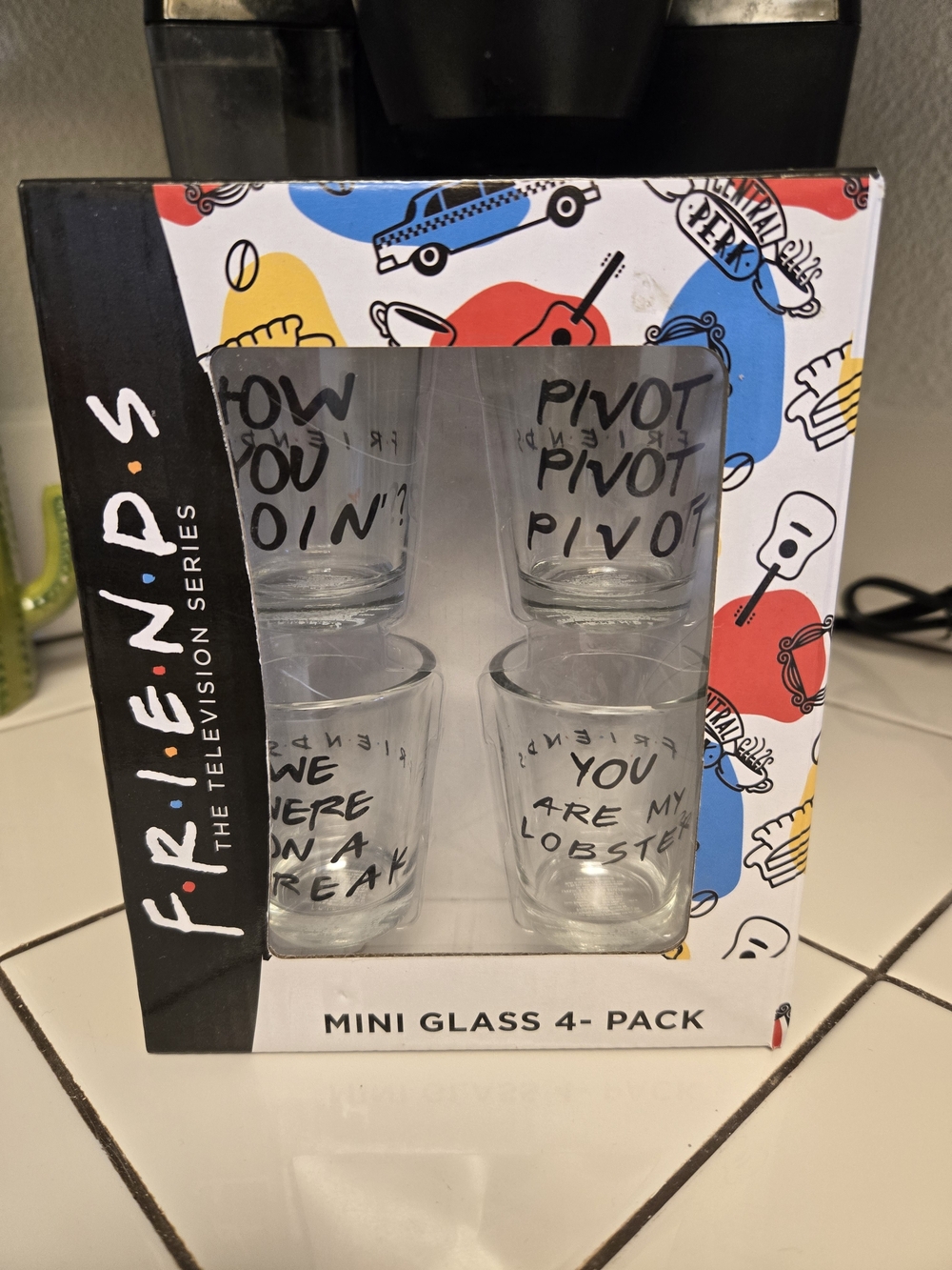 FRIENDS Mini Shot Glass 4-Pack - Clear